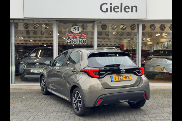 Toyota Yaris 1.5 Hybrid Dynamic | Eerste eigenaar, Oxyde Bronze,16 inch, LED, Privacy Glass, Apple CarPlay/Android Auto, Weinig KM!