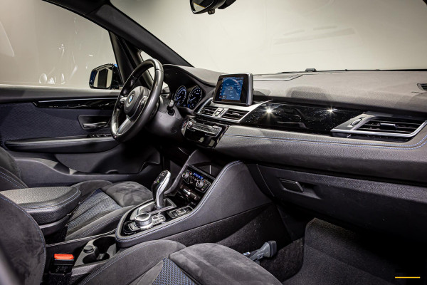 BMW 2 Serie Active Tourer 218i|M-sport|NAP|Cam|Pano|HIFI|Trek