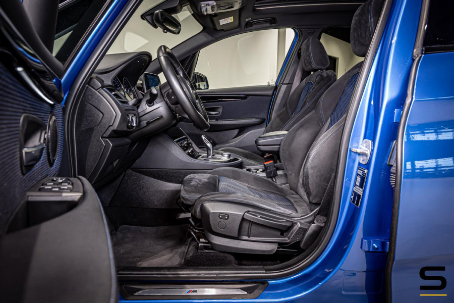 BMW 2 Serie Active Tourer 218i|M-sport|NAP|Cam|Pano|HIFI|Trek
