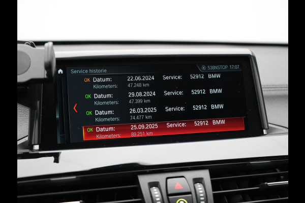 BMW X1 xDrive25e Sportline Plug In Hybrid 221pk Dealer O.H. PHEV | Trekhaak | Camera | Sfeerverlichting | Keyless | Sportstoelen Verwarmd | LED Koplampen | Cruise Control | Navigatie | DAB |