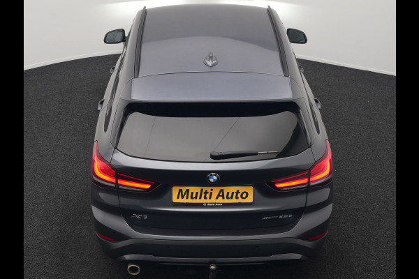 BMW X1 xDrive25e Sportline Plug In Hybrid 221pk Dealer O.H. PHEV | Trekhaak | Camera | Sfeerverlichting | Keyless | Sportstoelen Verwarmd | LED Koplampen | Cruise Control | Navigatie | DAB |