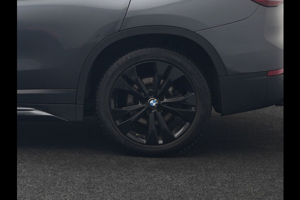 BMW X1 xDrive25e Sportline Plug In Hybrid 221pk Dealer O.H. PHEV | Trekhaak | Camera | Sfeerverlichting | Keyless | Sportstoelen Verwarmd | LED Koplampen | Cruise Control | Navigatie | DAB |