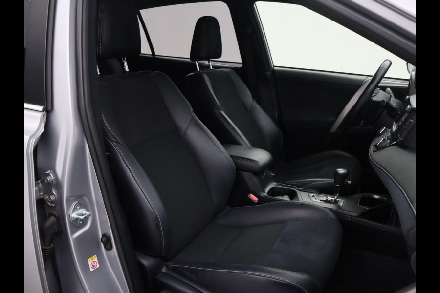 Toyota RAV4 2.5 HYBRID AWD 4WD AUT. DYNAMIC + TREKHAAK 1650 KG | ADAPTIVE CRUISE | CAMERA | STOELVERW. | 18 INCH
