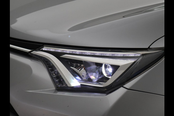 Toyota RAV4 2.5 HYBRID AWD 4WD AUT. DYNAMIC + TREKHAAK 1650 KG | ADAPTIVE CRUISE | CAMERA | STOELVERW. | 18 INCH