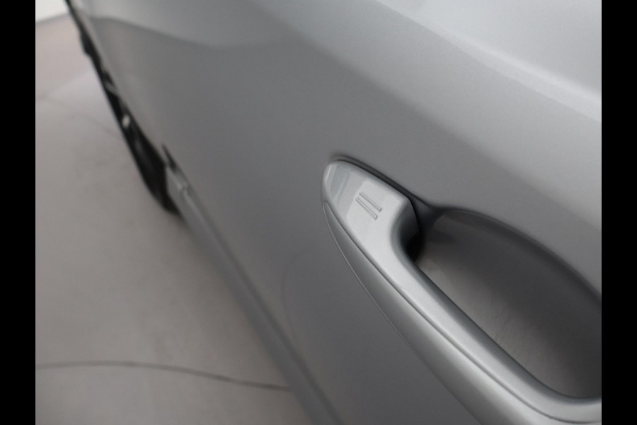 Toyota RAV4 2.5 HYBRID AWD 4WD AUT. DYNAMIC + TREKHAAK 1650 KG | ADAPTIVE CRUISE | CAMERA | STOELVERW. | 18 INCH