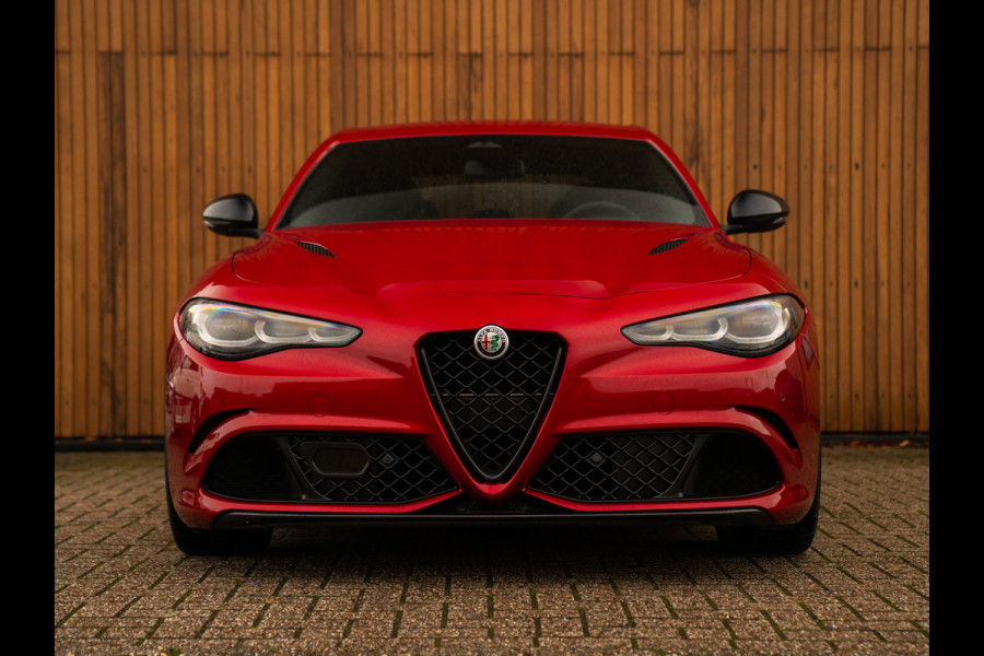 Alfa Romeo Giulia 2.9 V6 Quadrifoglio MY25 | Facelift | Carbon stoelen | Akrapovic | Harman/Kardon