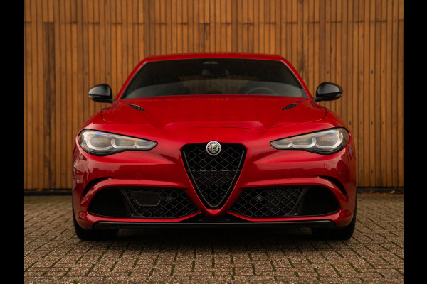 Alfa Romeo Giulia 2.9 V6 Quadrifoglio MY25 | Facelift | Carbon stoelen | Akrapovic | Harman/Kardon