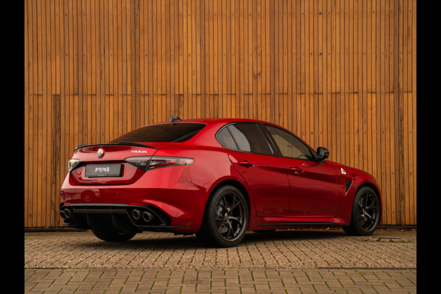 Alfa Romeo Giulia 2.9 V6 Quadrifoglio MY25 | Facelift | Carbon stoelen | Akrapovic | Harman/Kardon