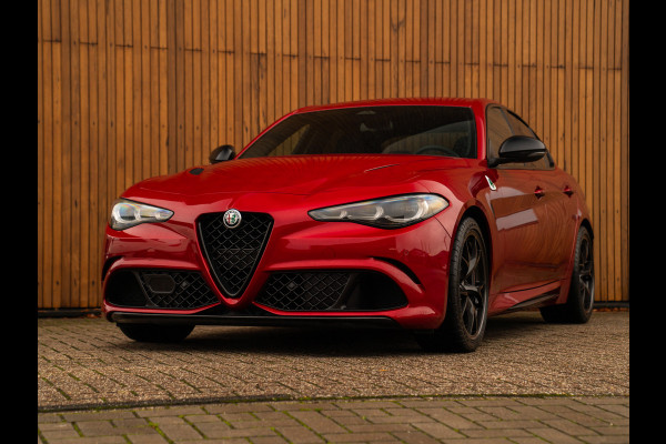 Alfa Romeo Giulia 2.9 V6 Quadrifoglio MY25 | Facelift | Carbon stoelen | Akrapovic | Harman/Kardon