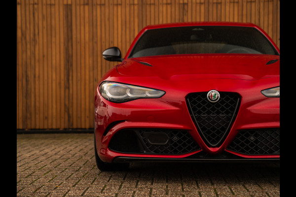 Alfa Romeo Giulia 2.9 V6 Quadrifoglio MY25 | Facelift | Carbon stoelen | Akrapovic | Harman/Kardon