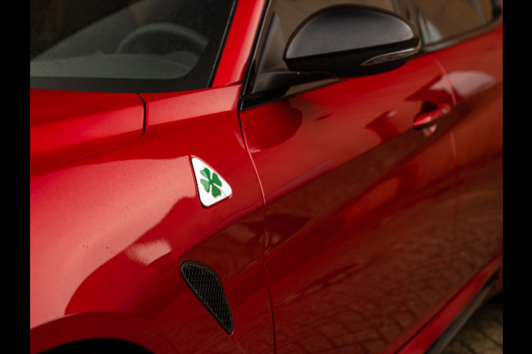 Alfa Romeo Giulia 2.9 V6 Quadrifoglio MY25 | Facelift | Carbon stoelen | Akrapovic | Harman/Kardon