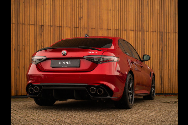 Alfa Romeo Giulia 2.9 V6 Quadrifoglio MY25 | Facelift | Carbon stoelen | Akrapovic | Harman/Kardon