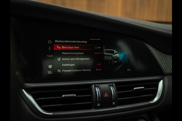 Alfa Romeo Giulia 2.9 V6 Quadrifoglio MY25 | Facelift | Carbon stoelen | Akrapovic | Harman/Kardon