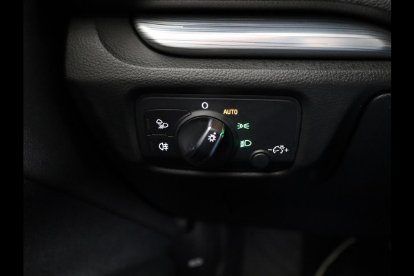 Audi A3 Sportback 40 e-tron Advance Sport 204pk | Navigatie | Virtual Cockpit | 17 inch lichtmetalen velgen | Adaptieve cruise control