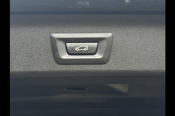 BMW 5 Serie Touring 520i M-SPORT HIGH EXECUTIVE PANORAMADAK DEALER STOELVERWARMING LEDER M PAKKET VIRTUAL AMBIANCE TREKHAAK