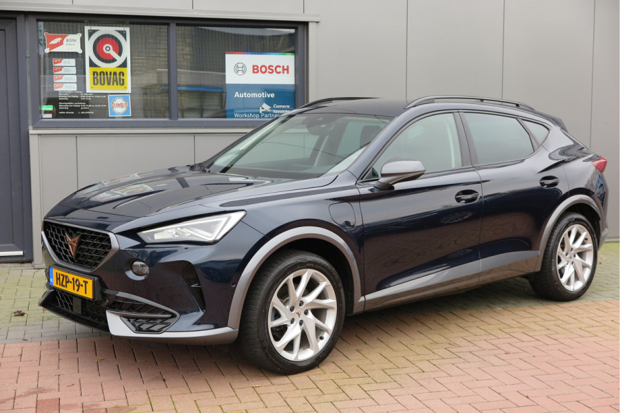 CUPRA Formentor 1.4 e-Hybrid 204pk Business. Led , Trekhaak , PDC , Clima, Stuurwiel verwarmd , LMV , Carplay, etc .