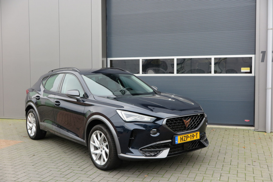 CUPRA Formentor 1.4 e-Hybrid 204pk Business. Led , Trekhaak , PDC , Clima, Stuurwiel verwarmd , LMV , Carplay, etc .