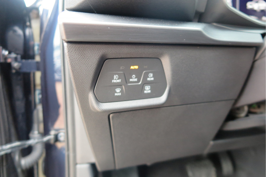 CUPRA Formentor 1.4 e-Hybrid 204pk Business. Led , Trekhaak , PDC , Clima, Stuurwiel verwarmd , LMV , Carplay, etc .