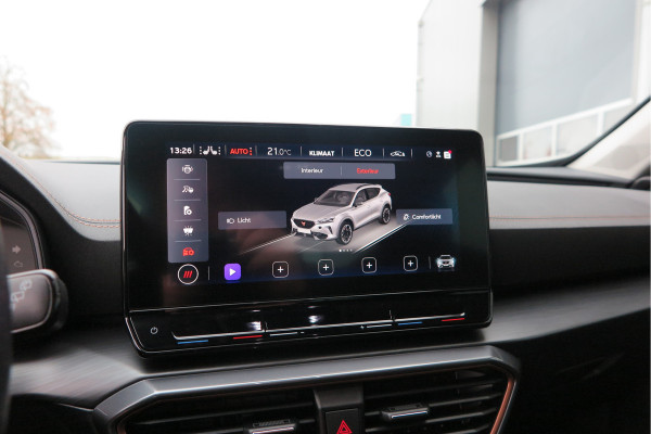 CUPRA Formentor 1.4 e-Hybrid 204pk Business. Led , Trekhaak , PDC , Clima, Stuurwiel verwarmd , LMV , Carplay, etc .