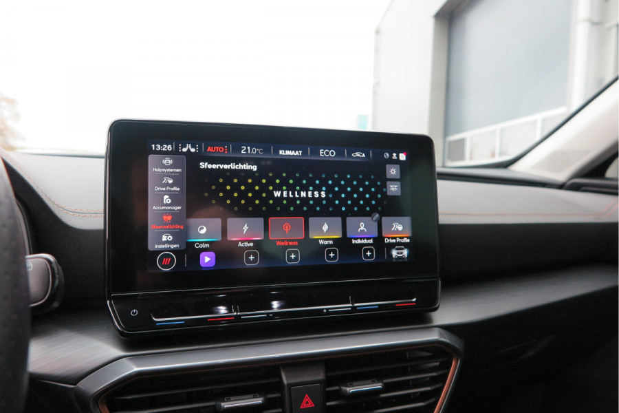 CUPRA Formentor 1.4 e-Hybrid 204pk Business. Led , Trekhaak , PDC , Clima, Stuurwiel verwarmd , LMV , Carplay, etc .