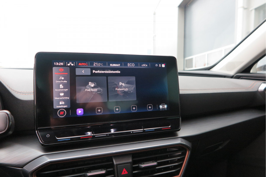 CUPRA Formentor 1.4 e-Hybrid 204pk Business. Led , Trekhaak , PDC , Clima, Stuurwiel verwarmd , LMV , Carplay, etc .