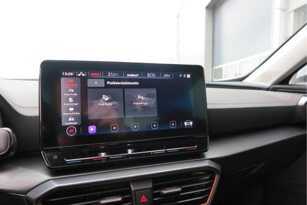 CUPRA Formentor 1.4 e-Hybrid 204pk Business. Led , Trekhaak , PDC , Clima, Stuurwiel verwarmd , LMV , Carplay, etc .