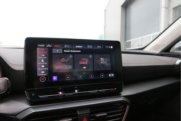 CUPRA Formentor 1.4 e-Hybrid 204pk Business. Led , Trekhaak , PDC , Clima, Stuurwiel verwarmd , LMV , Carplay, etc .