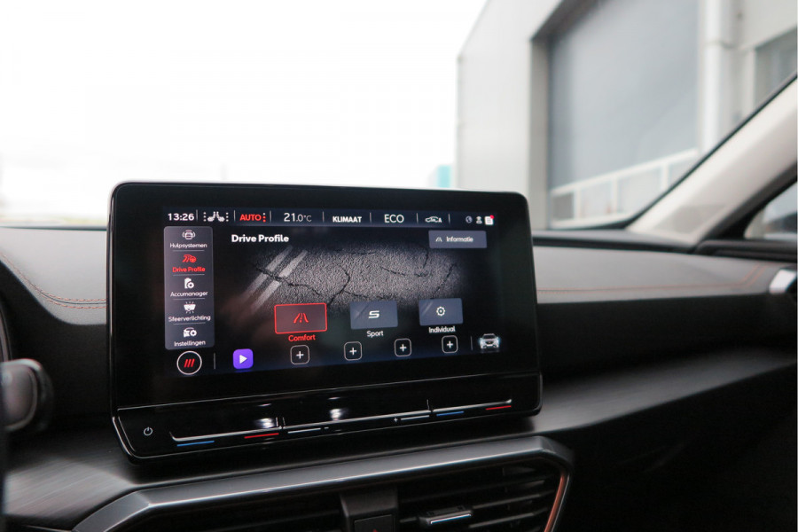 CUPRA Formentor 1.4 e-Hybrid 204pk Business. Led , Trekhaak , PDC , Clima, Stuurwiel verwarmd , LMV , Carplay, etc .