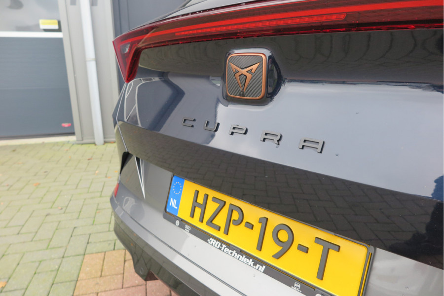 CUPRA Formentor 1.4 e-Hybrid 204pk Business. Led , Trekhaak , PDC , Clima, Stuurwiel verwarmd , LMV , Carplay, etc .