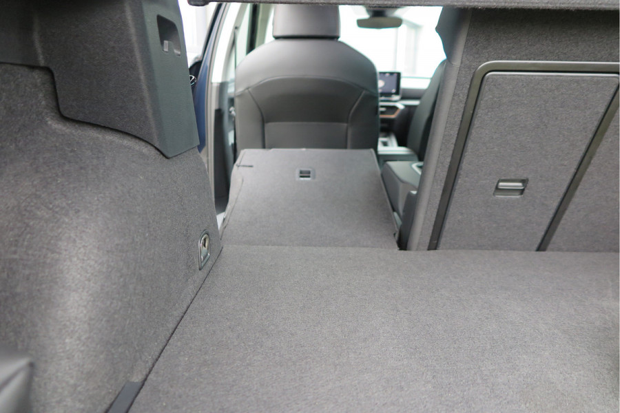 CUPRA Formentor 1.4 e-Hybrid 204pk Business. Led , Trekhaak , PDC , Clima, Stuurwiel verwarmd , LMV , Carplay, etc .