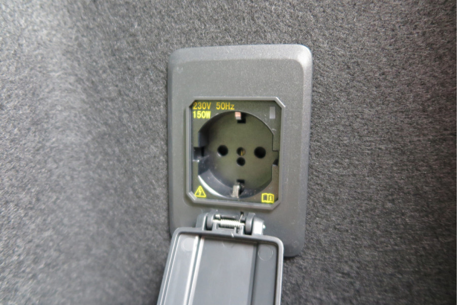 CUPRA Formentor 1.4 e-Hybrid 204pk Business. Led , Trekhaak , PDC , Clima, Stuurwiel verwarmd , LMV , Carplay, etc .