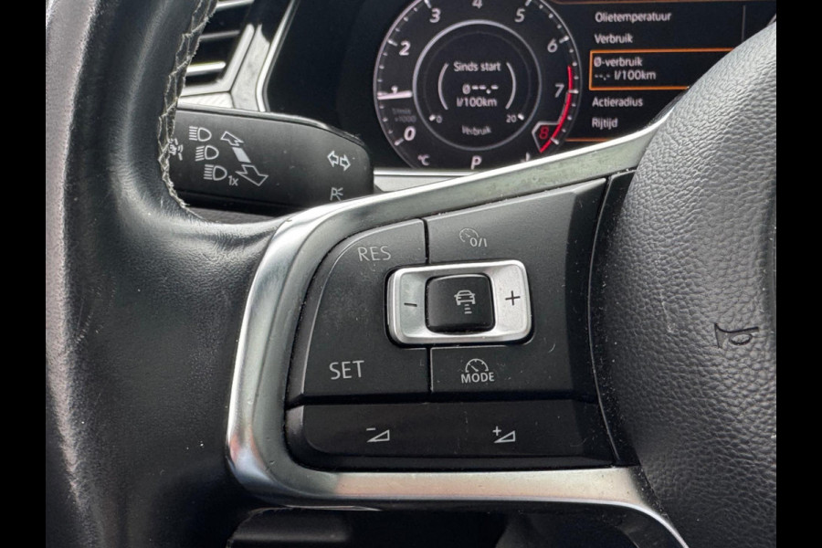 Volkswagen Arteon 1.5TSI R-LINE PANORAMADAK VIRTUAL NAP ORIGINEEL NEDERLANDS CARPLAY ADAPTIVE CRUISE