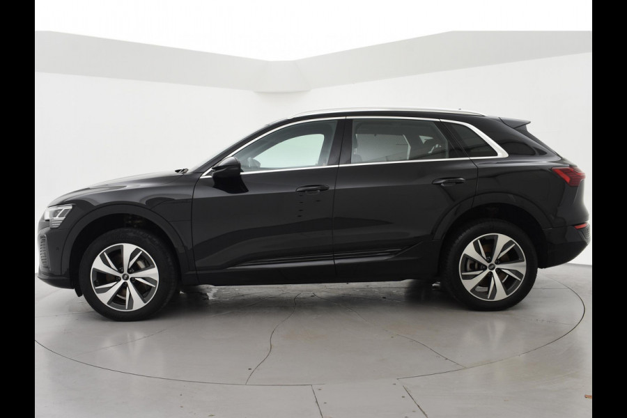 Audi Q8 e-tron 55 QUATTRO 115 kWh 408 PK S EDITION S-LINE + TREKHAAK 1800 KG | LUCHTVERING | HEAD-UP | LEDER SPORTINTERIEUR