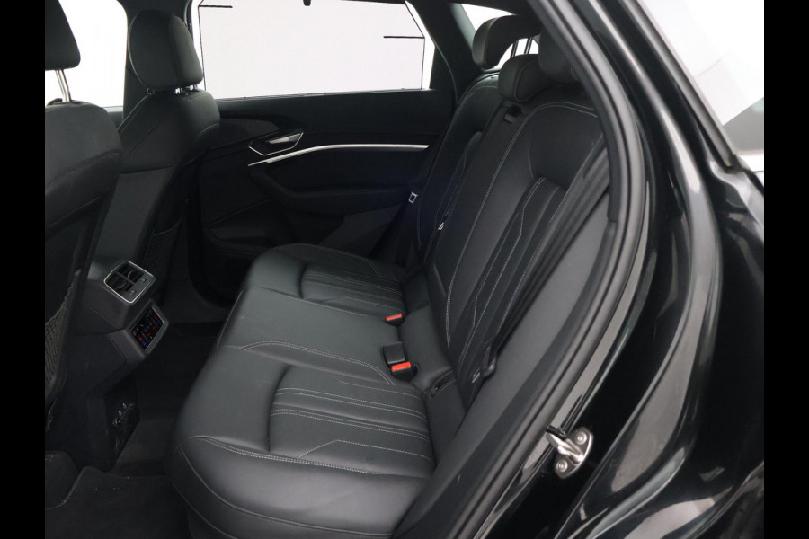 Audi Q8 e-tron 55 QUATTRO 115 kWh 408 PK S EDITION S-LINE + TREKHAAK 1800 KG | LUCHTVERING | HEAD-UP | LEDER SPORTINTERIEUR