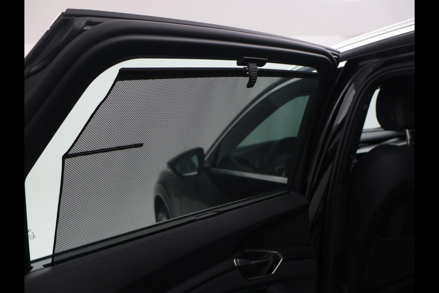 Audi Q8 e-tron 55 QUATTRO 115 kWh 408 PK S EDITION S-LINE + TREKHAAK 1800 KG | LUCHTVERING | HEAD-UP | LEDER SPORTINTERIEUR