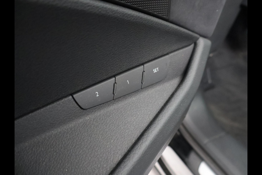 Audi Q8 e-tron 55 QUATTRO 115 kWh 408 PK S EDITION S-LINE + TREKHAAK 1800 KG | LUCHTVERING | HEAD-UP | LEDER SPORTINTERIEUR