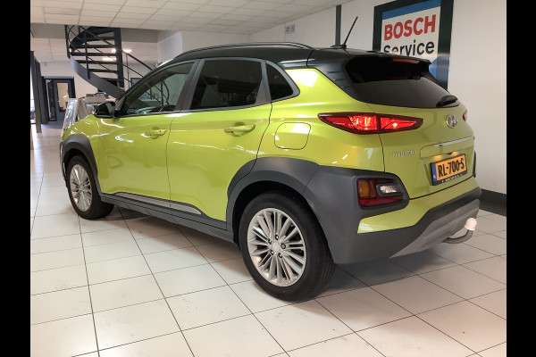 Hyundai Kona 1.0T Fashion met trekhaak en dealer onderhouden