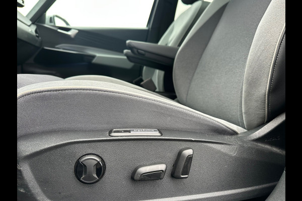 Volkswagen ID.3 First Max 58 kWh Pano/Camera/ACC/Stoelverw
