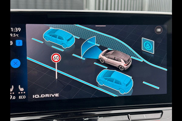 Volkswagen ID.3 First Max 58 kWh Pano/Camera/ACC/Stoelverw