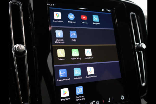 Volvo C40 RECHARGE TWIN INTRO AWD 78 KW/408 PK ACCU 92% BIJNA 2022.GARANTIE TOT 2032** 1800 KG TREKGEWICHT. PANODAK