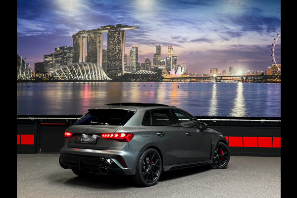 Audi RS3 Sportback 2.5 TFSI quattro PPF|RS-Schaalstoelen|Sonos|MatteGrijs|HUD|Alcantara|Vol!