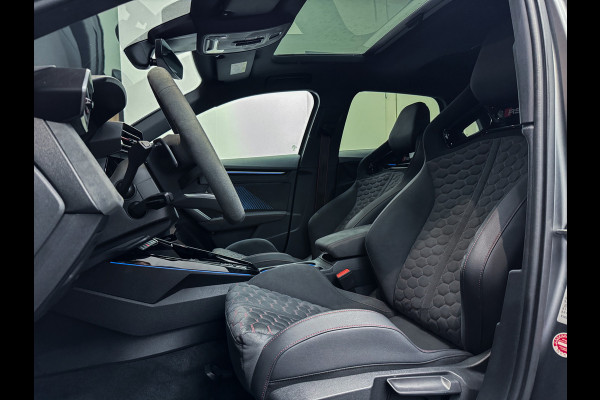 Audi RS3 Sportback 2.5 TFSI quattro PPF|RS-Schaalstoelen|Sonos|MatteGrijs|HUD|Alcantara|Vol!