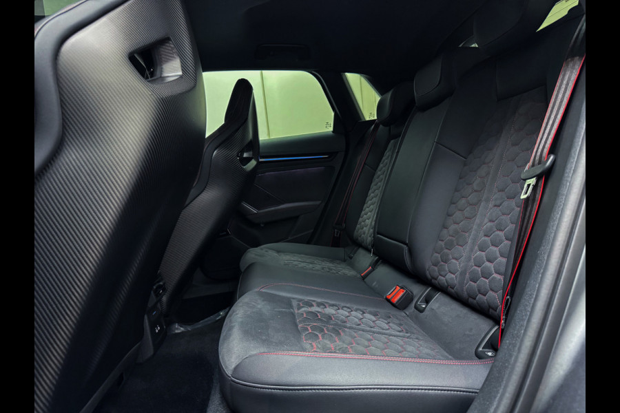 Audi RS3 Sportback 2.5 TFSI quattro PPF|RS-Schaalstoelen|Sonos|MatteGrijs|HUD|Alcantara|Vol!