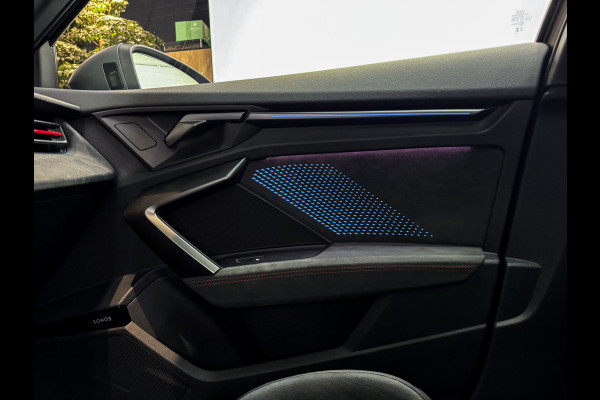 Audi RS3 Sportback 2.5 TFSI quattro PPF|RS-Schaalstoelen|Sonos|MatteGrijs|HUD|Alcantara|Vol!