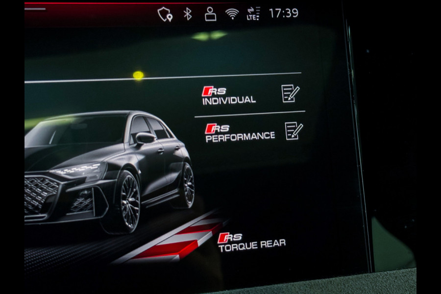 Audi RS3 Sportback 2.5 TFSI quattro PPF|RS-Schaalstoelen|Sonos|MatteGrijs|HUD|Alcantara|Vol!