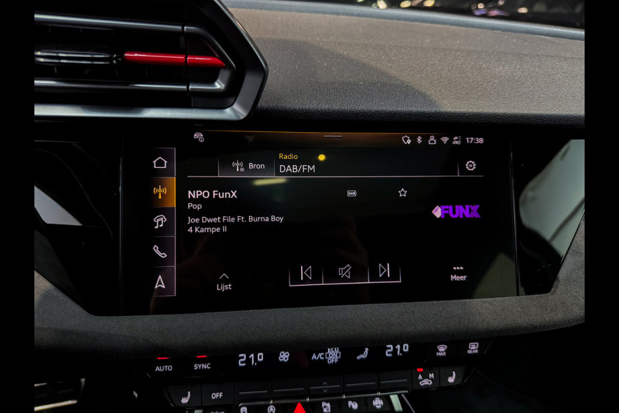 Audi RS3 Sportback 2.5 TFSI quattro PPF|RS-Schaalstoelen|Sonos|MatteGrijs|HUD|Alcantara|Vol!