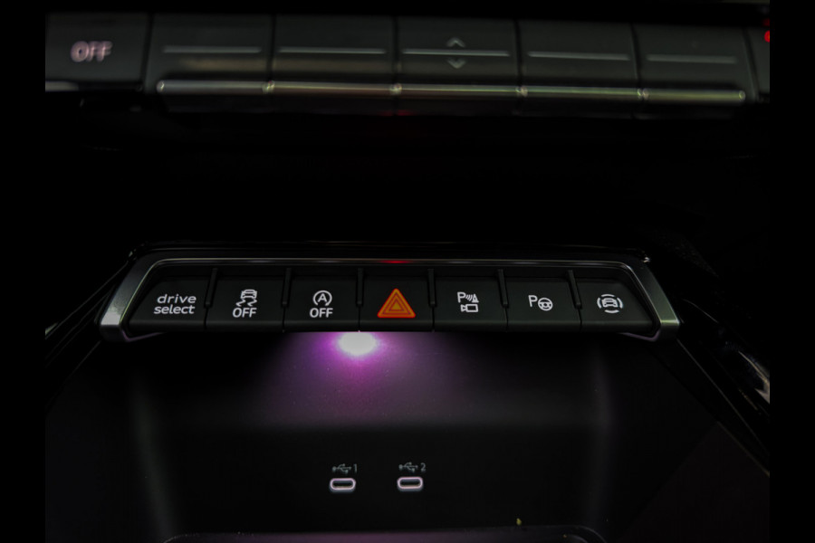 Audi RS3 Sportback 2.5 TFSI quattro PPF|RS-Schaalstoelen|Sonos|MatteGrijs|HUD|Alcantara|Vol!