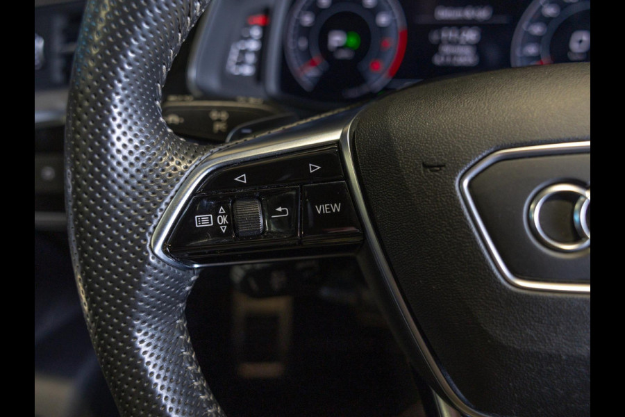 Audi A6 Avant 55 TFSI quattro S edition / 340pk / Maxton / Panorama dak / Achteruitrij camera /