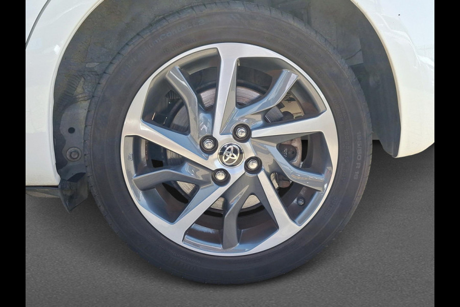 Toyota Yaris 1.5 Hybrid Y20 Automaat | Camera | Clima | Keurige auto!