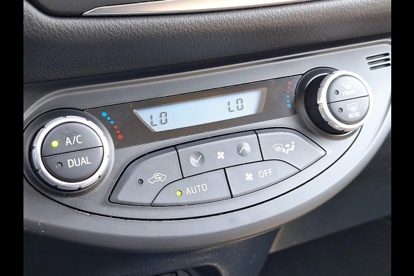 Toyota Yaris 1.5 Hybrid Y20 Automaat | Camera | Clima | Keurige auto!